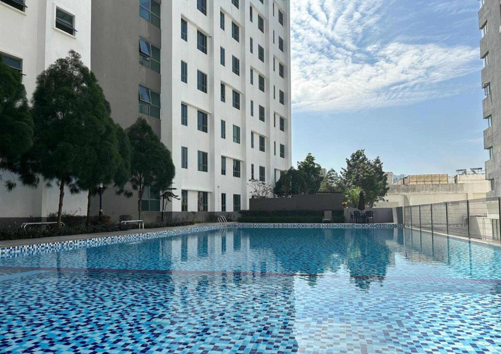 Cozy Park View Stay Above Dpulze Mall #Dp1 Cyber Dzsaja Kültér fotó